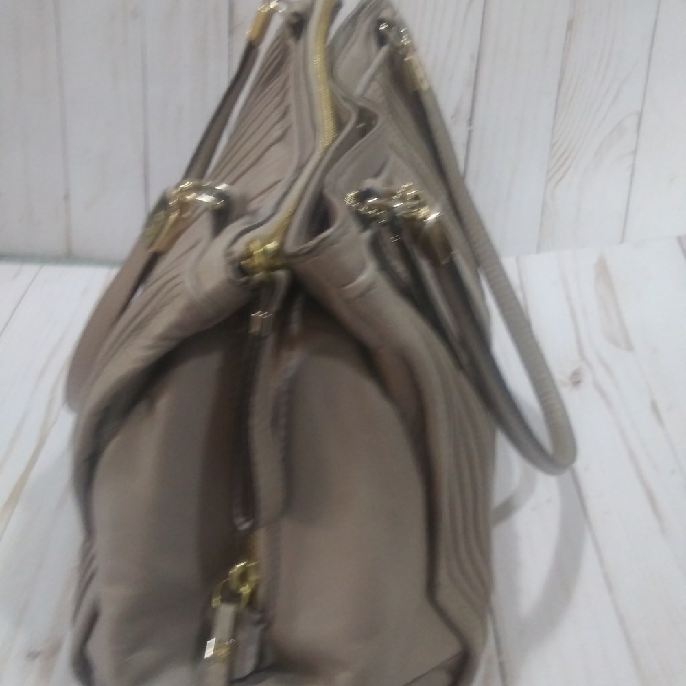 Coach Madison Pintuck Leather Cafe carryall - Picture 2 of 6